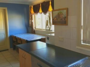 Perfect three bedroom conveniently located Townhouse in Toongabbie (3 bed, 2.5 bath, 2+ car)