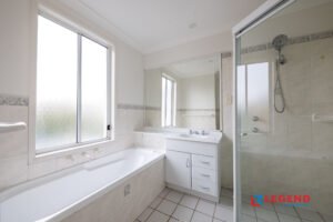 Walk to Bellavista Metro  – Cul-De-Sac Location
