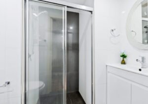 Townhouse Style Two Levels – Modern Unit