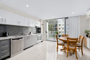 Townhouse Style Two Levels – Modern Unit