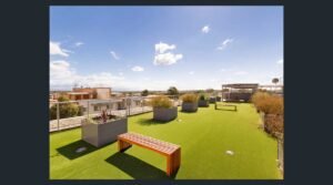 Townhouse Style Two Levels – Modern Unit