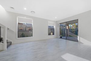 Modern spacious Family Home in  Nirimba Fields