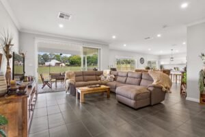 Discover Your Dream Luxury Country Home