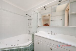 LISTED & SOLD IN A FLASH