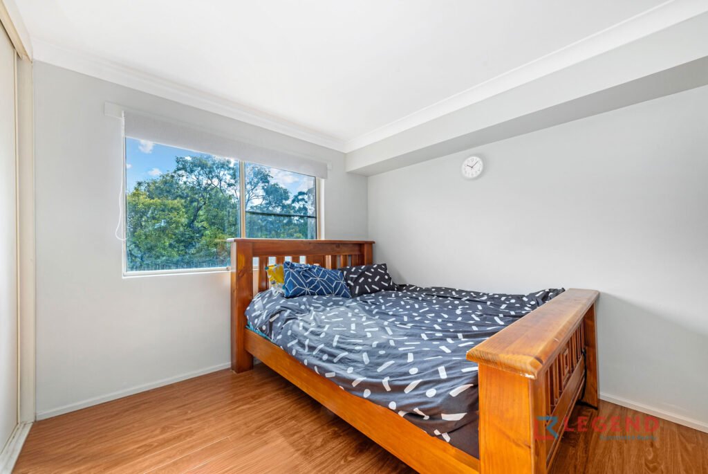 Prestigious Address Overlooking Park