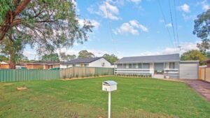 FULLY RENOVATED BEAUTIFUL 3 BEDROOM HOME AT WILLMOT