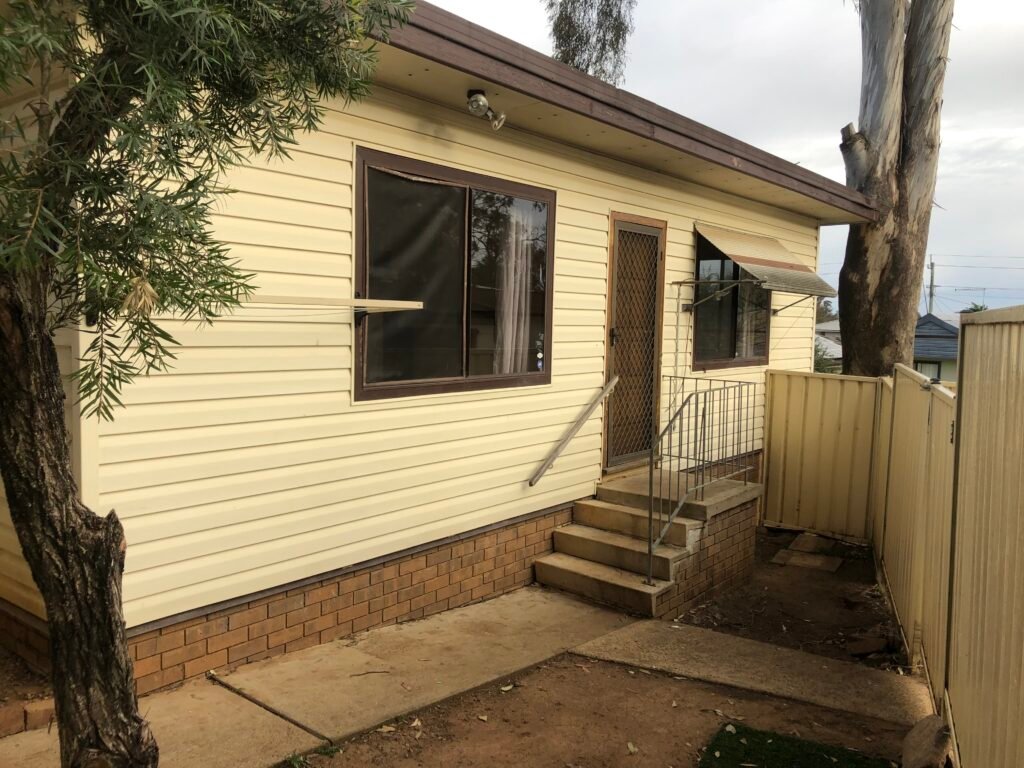 Spacious Private Granny Flat