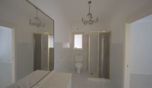 Acerage Style Living