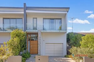 Modern Duplex Living in Toongabbie