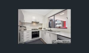 Modern 2-Bedroom Apartment with Balcony & Parking