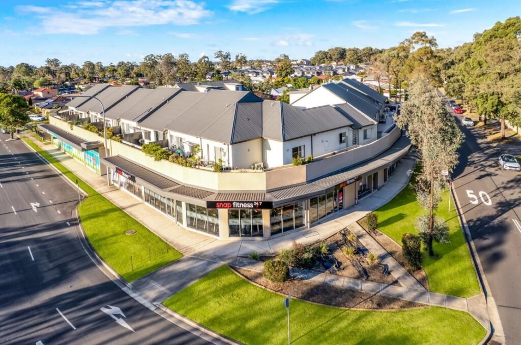 Modern Townhouse in Doonside