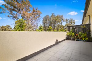 Modern Townhouse in Doonside