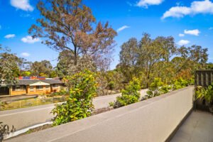 Modern Townhouse in Doonside