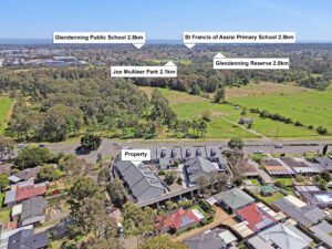 Modern Townhouse in Doonside