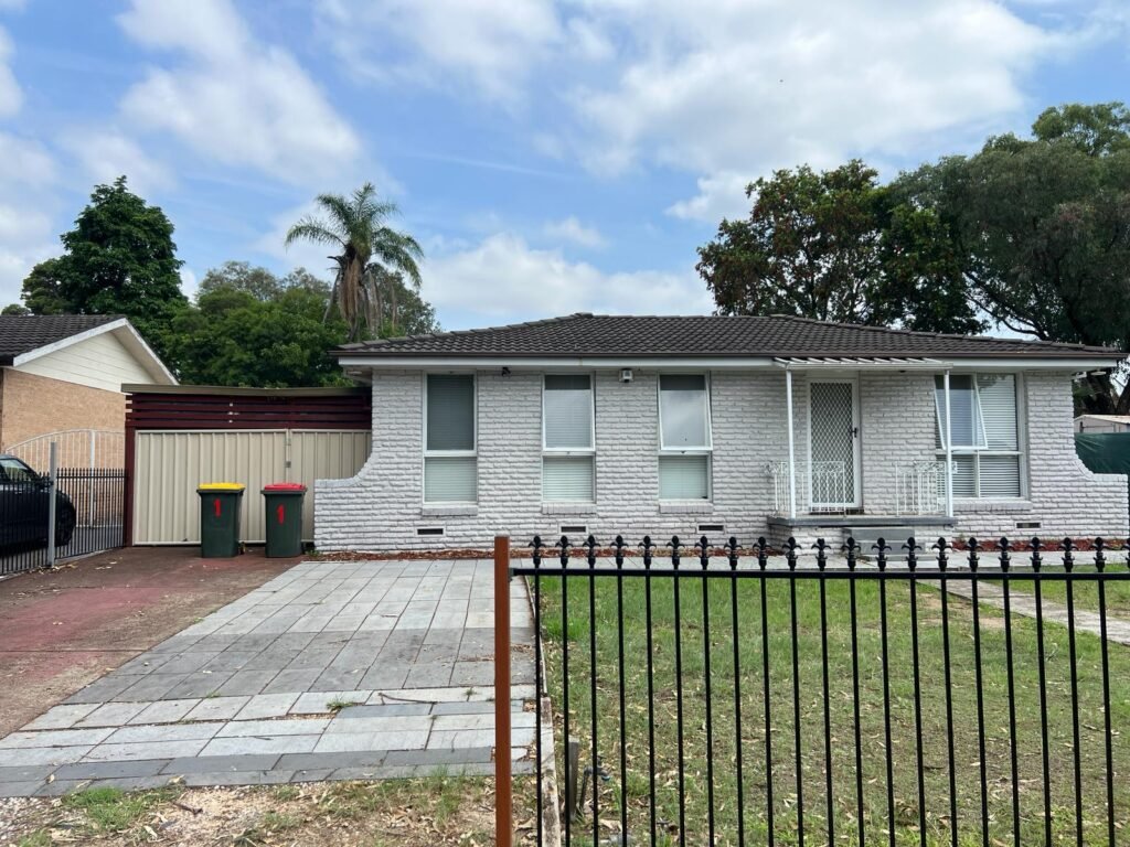 3 Bed room House in Quiet street