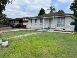 3 Bed room House in Quiet street