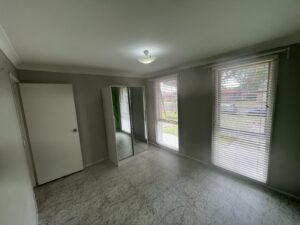 3 Bed room House in Quiet street