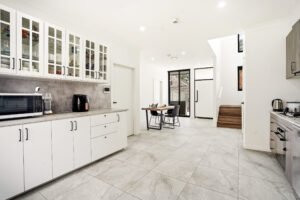 MODERN FAMILY HOME IN GIRRAWEEN SELECTIVE HIGH SCHOLL CATCHMENT