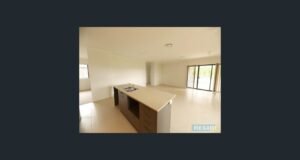 4 Bed Ideal Family Living in a Secure and Convenient Location.