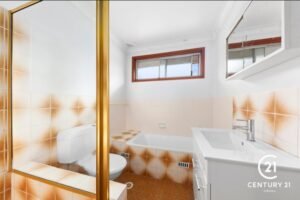 3 Bed room house in Quakers Hill