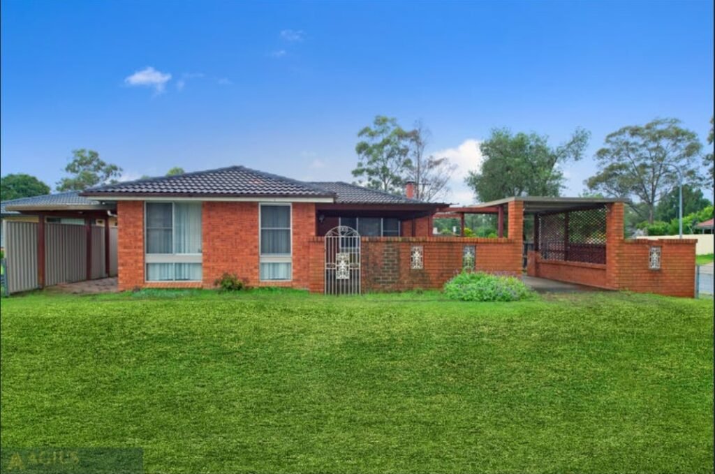3 Bed room house in Quakers Hill