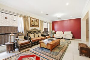 Modern and large Family home in Heart of Prestons